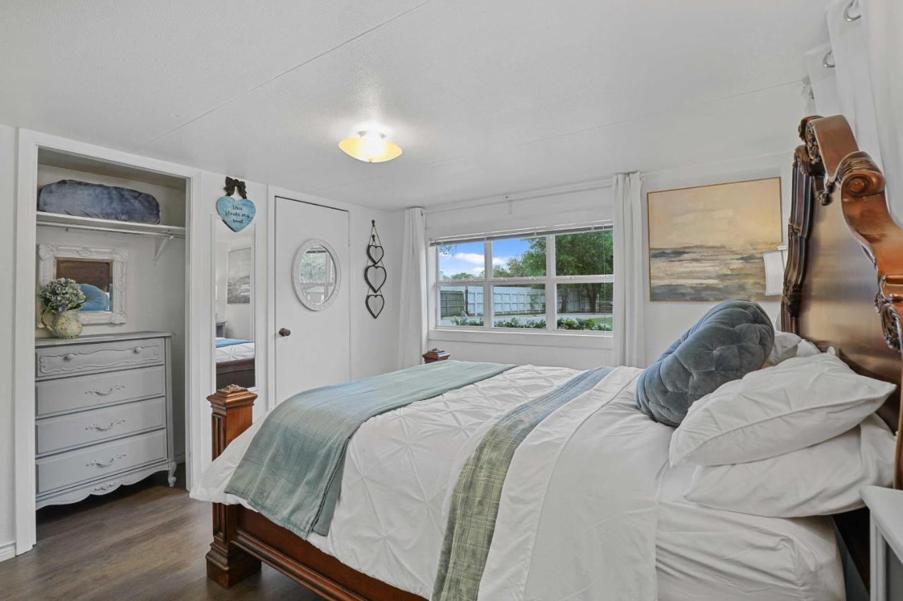 Pet-Friendly Lake Dallas Home Near Lewisville Lake Экстерьер фото
